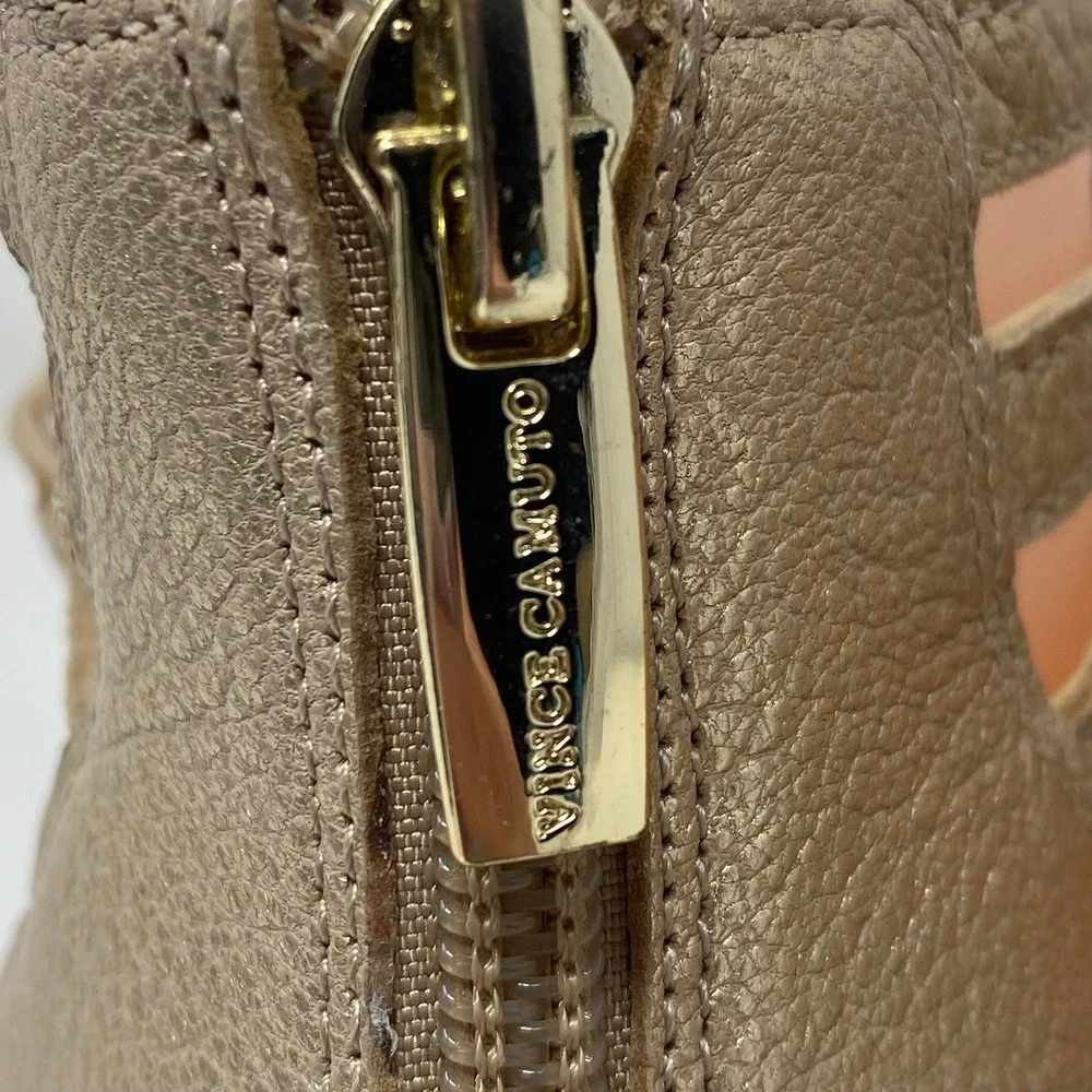 Vince Camuto Women 8W Richetta Gladiator Wedge Sandals Gold Leather Strappy Cage